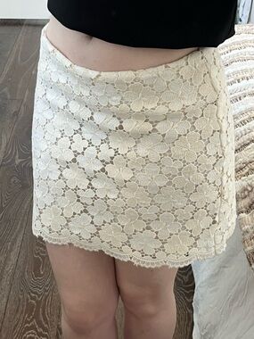 Cream and White Floral Lace Mini Skirt